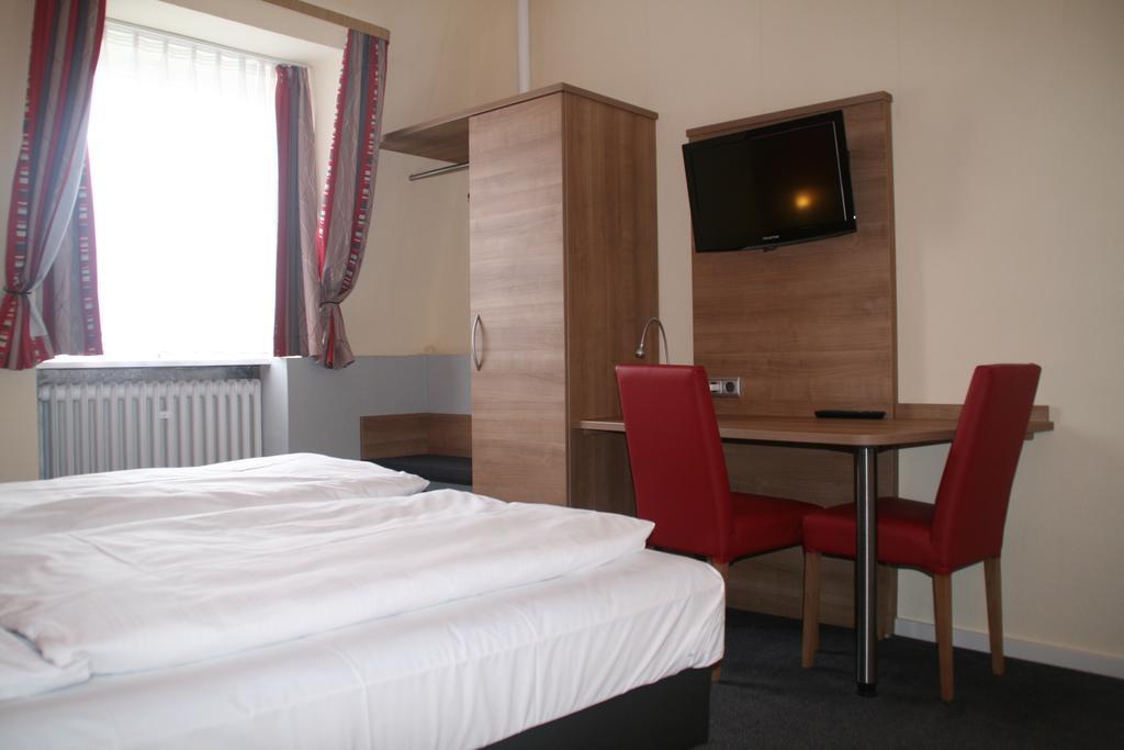 Cafe Lieb Hotel 3*