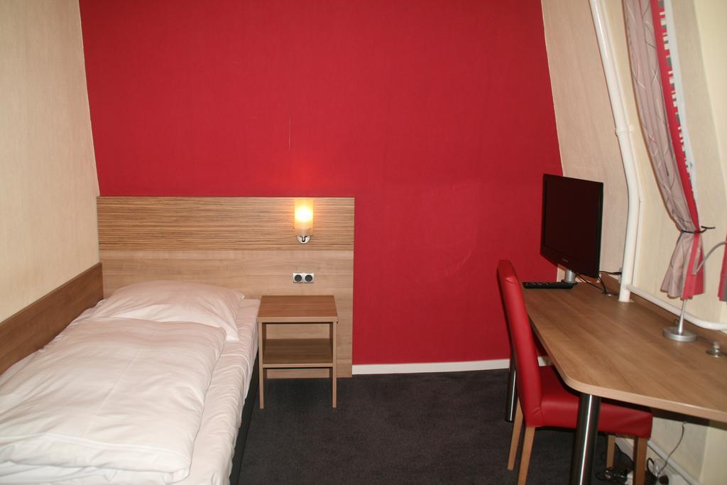 Hotel Cafe Lieb 3*